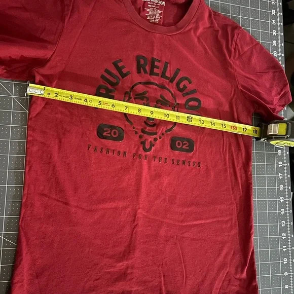 True Religion red Graphic Tee - Picture 3 of 6